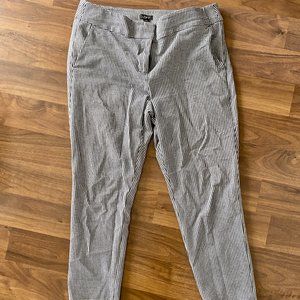 LOFT Skinny Houndstooth Pattern Ankle Pants size 10